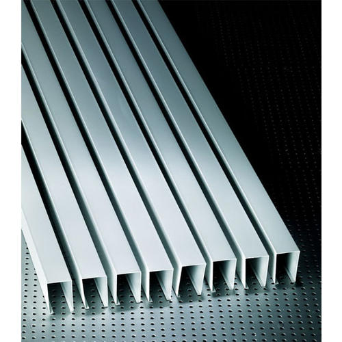 湖北集成鋁扣板-客廳鋁扣板吊頂安裝