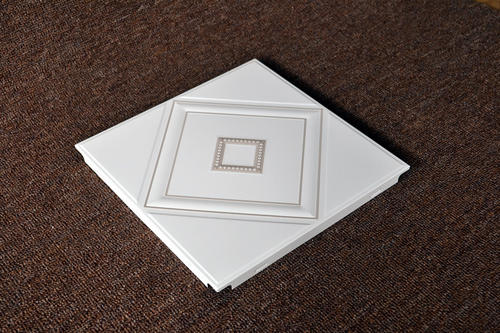 藝術集成吊頂廠家-集成吊頂鋁天花pK傳統天花吊頂的區別