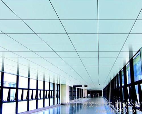 工程用吊頂鋁扣板價格-300*300鋁扣板價格組成及陷阱介紹