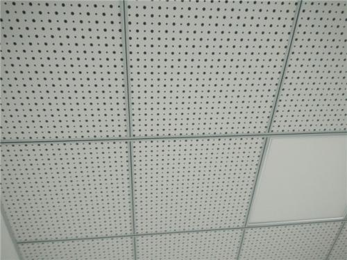 鋁扣板直角吊頂-鋁扣板吊頂直角好還是斜角好-鋁扣板斜邊直角與直角直邊