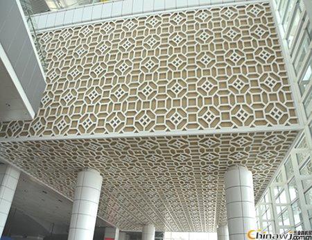 雕花鋁扣板-跟著客廳鋁扣板吊頂廠家一起來看看