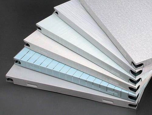 裝潢墻面鋁扣板好嗎-鋁扣板廠家分析臥室用鋁扣板吊頂好嗎