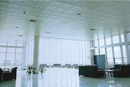 工程平面鋁扣板-工程專用平面鋁扣板-平面直角鋁扣板生產過程