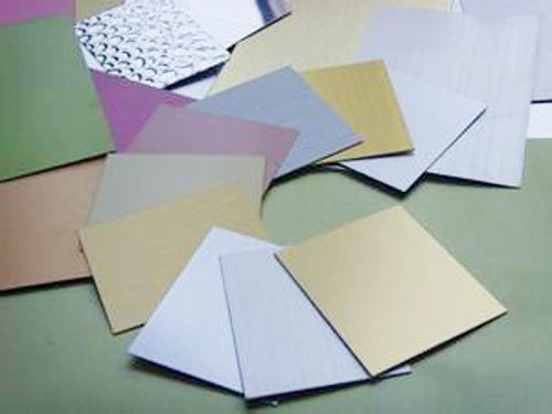 彩色鋁扣板報價-彩色鋁扣板廠-彩色鋁扣板600x600