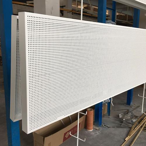 湖北集成鋁扣板-客廳鋁扣板吊頂安裝