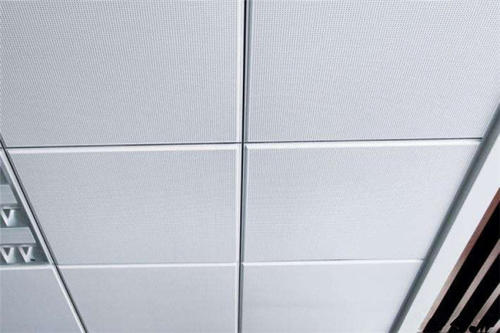 防火吊頂鋁扣板價格-客廳石膏吊頂好還是鋁扣板好