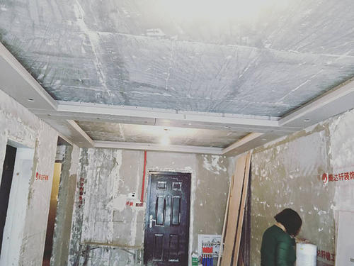 客廳吊頂鋁扣板的圖-簡約鋁扣板吊頂效果圖