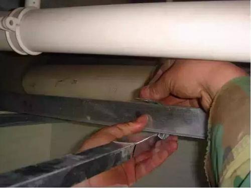 廚房鋁扣板規格-怎么裝鋁扣板集成吊頂