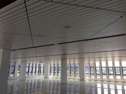 辦公室鋁扣板-聽鋁扣板生產廠家講一講