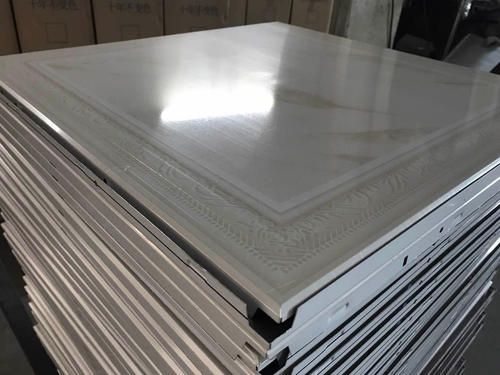 廚衛鋁扣板吊頂圖-廣東廚衛鋁扣板廠家之廚衛吊頂清潔怎么做