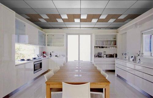 鋁合金扣板的品牌和價格表-傳統扣板吊頂和集成吊頂選哪個