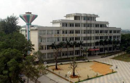 北流鋁扣板-客廳鋁扣板吊頂這樣裝