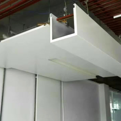 鋁扣板工程吊頂-工程鋁扣板生產廠家教你五步安裝鋁格柵天花