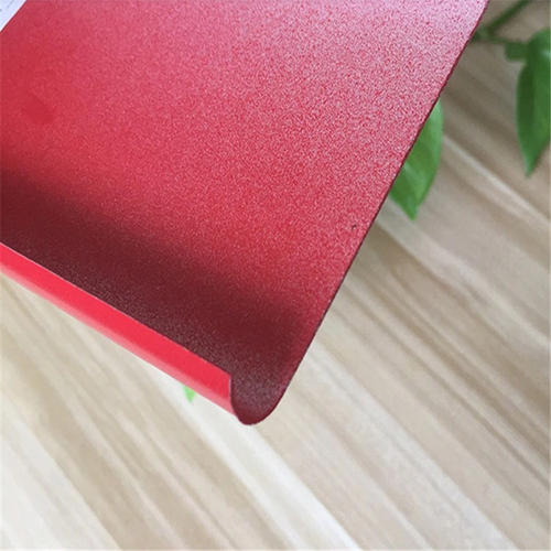 紅色鋁扣板吊頂-大廳紅色鋁扣板二級吊頂-鋁扣板紅色點綴吊頂