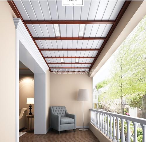 陽臺藝術集成吊頂-陽臺吊頂用桑拿板還是鋁扣板好呢