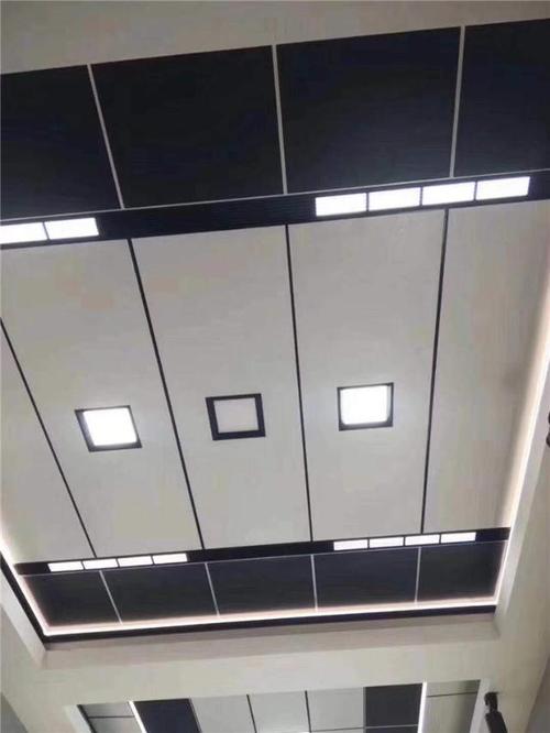黑色集成吊頂效果-集成吊頂裝飾技巧