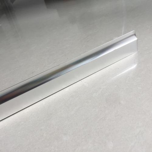 集成包邊吊頂-關于佛山美利龍與商場鋁方通吊頂工程合作案例