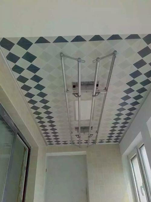 客廳集成吊頂裝在-客廳吊頂那個更好