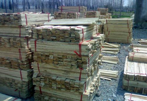 長鋁扣板的圖片-長條鋁扣板的拼接圖片-長沙鋁扣板圖片