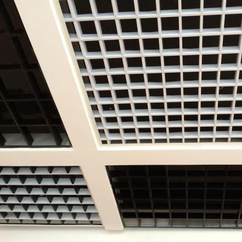 黑色鋁扣板吊頂-客廳鋁扣板吊頂廠家之新中式鋁扣板吊頂怎么樣