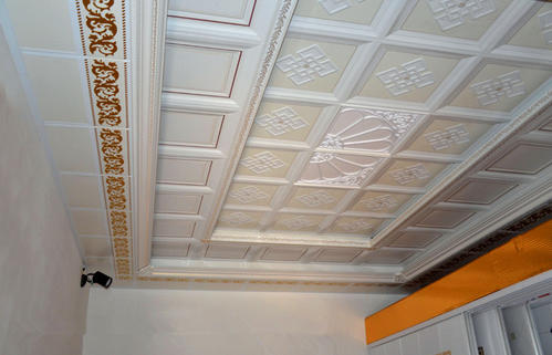 廚衛集成吊頂貴不-廚衛吊頂鋁扣板廠家為你解答廚衛吊頂用什么好