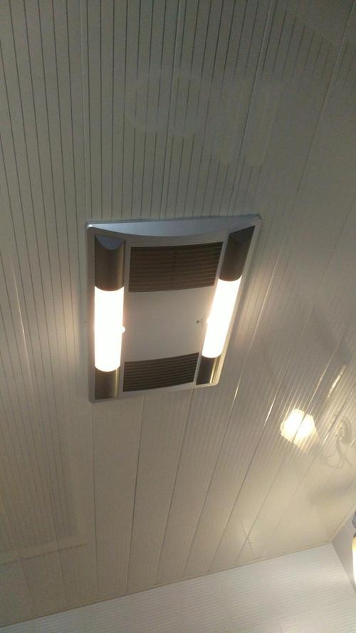 鋁合金條形鋁扣板吊頂-深圳云深別墅定制條形鋁板吊頂