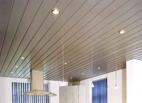 條形鋁合金扣板規格-條形鋁扣板常規規格-學校條形鋁扣板規格