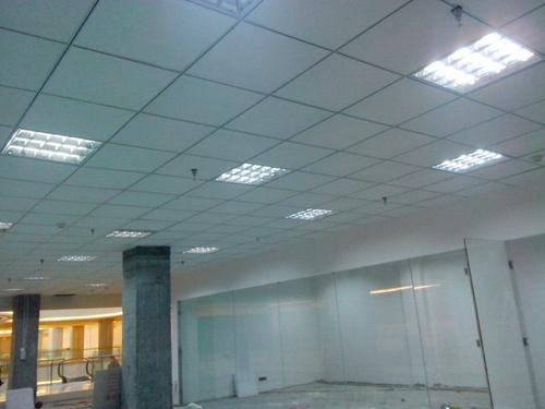 廚衛吊頂鋁扣板需要多少錢-廚房鋁扣板天花需要多少錢-廚房鋁扣板需要吊下來多少錢