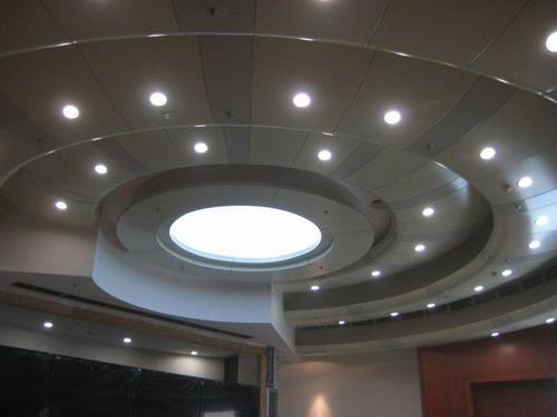 集成鋁扣板吊頂的廠-集成鋁扣板吊頂廠家-辦集成吊頂鋁扣板廠