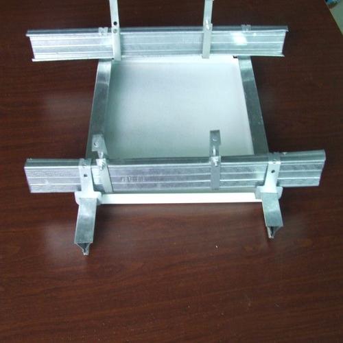 鋁扣板廠家位置-鋁扣板廠家位置-肇龍建材鋁扣板廠位置