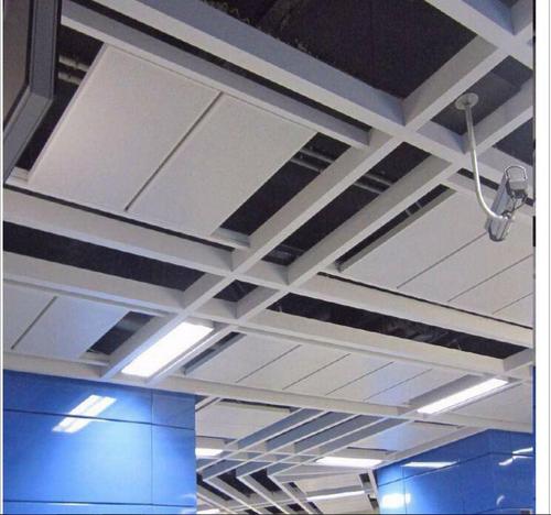 佛山供應鋁單板-鋁單板為什么能成為幕墻的主要材料呢