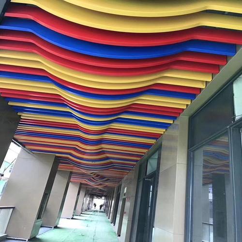 訂制凹槽鋁方通-想下手鋁方通