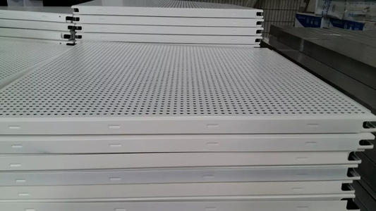 工程批發鋁扣板吊頂-鋁扣板批發廠家說你得先搞清楚這些