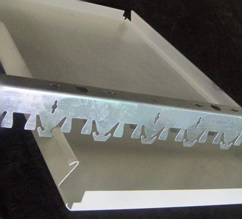 亮面鋁扣板價格-亮面純白鋁扣板-鋁扣板亮面磨砂面