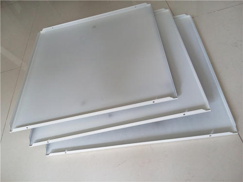 鋁扣板形狀-鋁扣板生產廠家教你參透鋁條扣價格