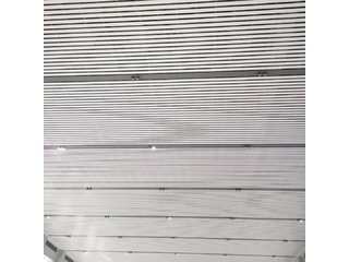 型材鋁方通廠家講講型材鋁方通定制的優勢！