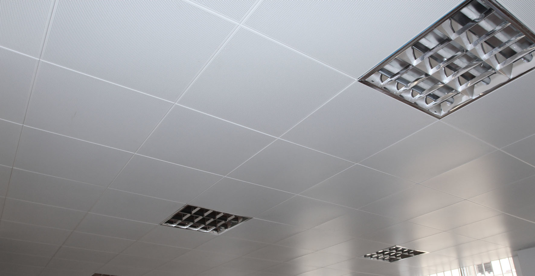 鋁單板、鋁扣板的區別