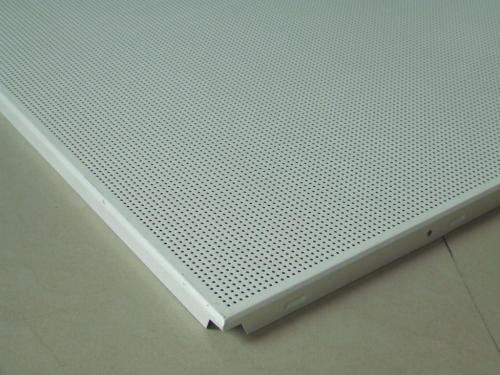 鋁扣板學校餐廳吊頂-廚房鋁扣板吊頂裝飾注意什么