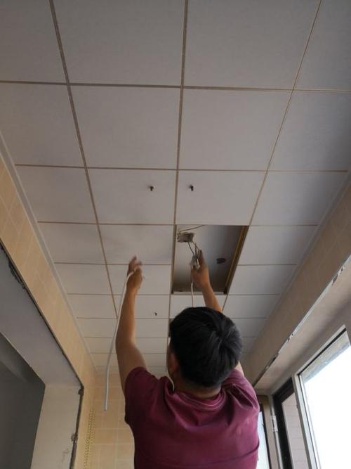 滾涂鋁扣板價格-鋁扣板吊頂表面處理工藝