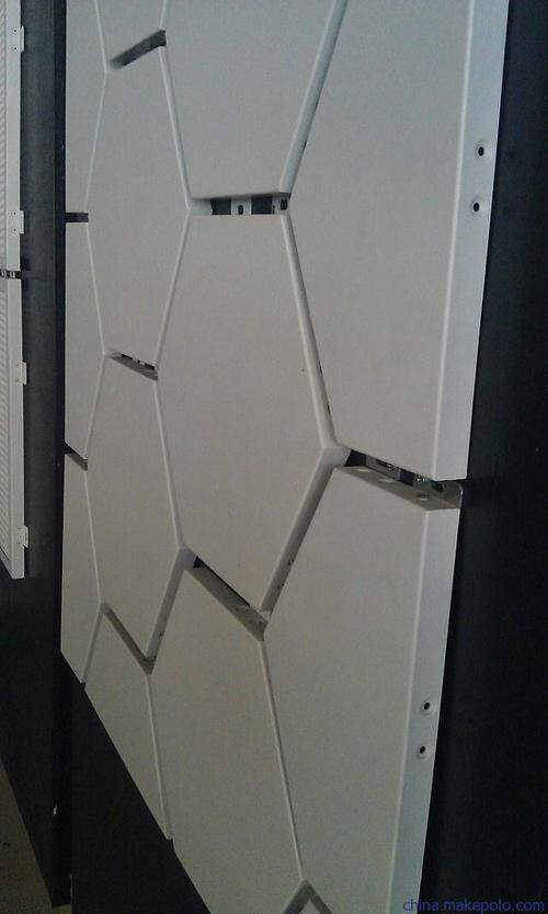 600工程板鋁扣板效果圖-鋁扣板醫院工程案例效果圖