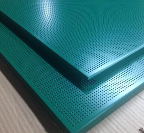 綠色鋁扣板-跟著鋁扣板生產廠家一起來探索一下