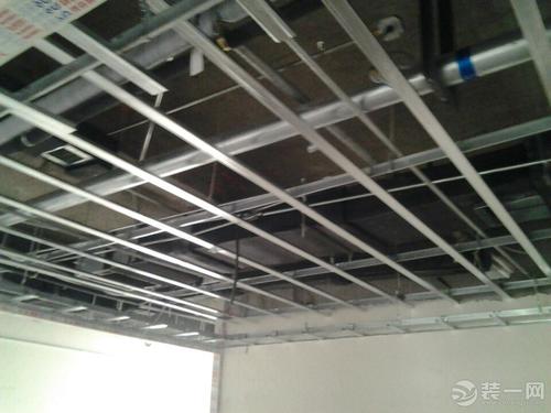 實驗室用鋁扣板-聽聽工程鋁扣板廠家怎么說