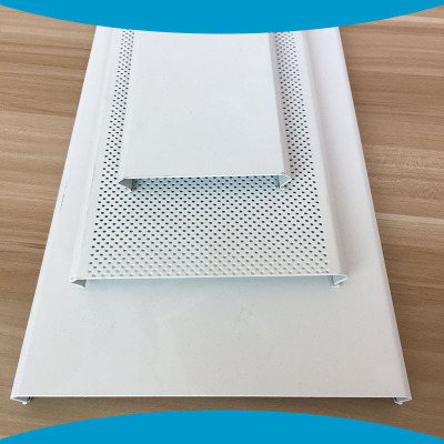 條形鋁扣板工程-醫院吊頂鋁扣板為什么被選