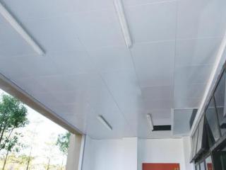 鋁扣板吊頂的生產廠商-鋁扣板批發廠家看看鋁扣板吊頂多少錢一平方