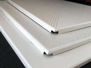 墻面貼鋁扣板-跟著客廳鋁扣板吊頂廠家一起看看吧