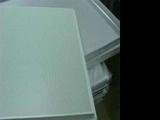 鋁扣板跌級吊頂-客廳鋁扣板吊頂可以怎么裝