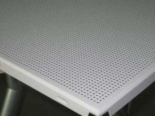 鋁扣板吊頂報價單子-客廳鋁扣板吊頂廠家帶你看