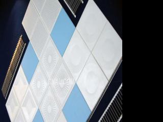 家裝墻體鋁扣板-聽廣西家裝天花鋁扣板廠家分析廚房是吊頂好還是刷墻好