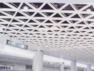 最近的鋁扣板公司-裝修公司的鋁扣板為什么這么差勁