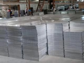 生產鋁扣板的廠商-工程鋁扣板生產廠家講這些方面要知道